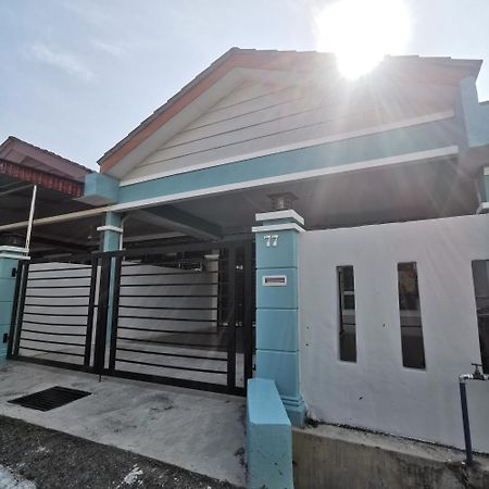 Homestay Murah Melaka Melayu Sahaja Екстериор снимка